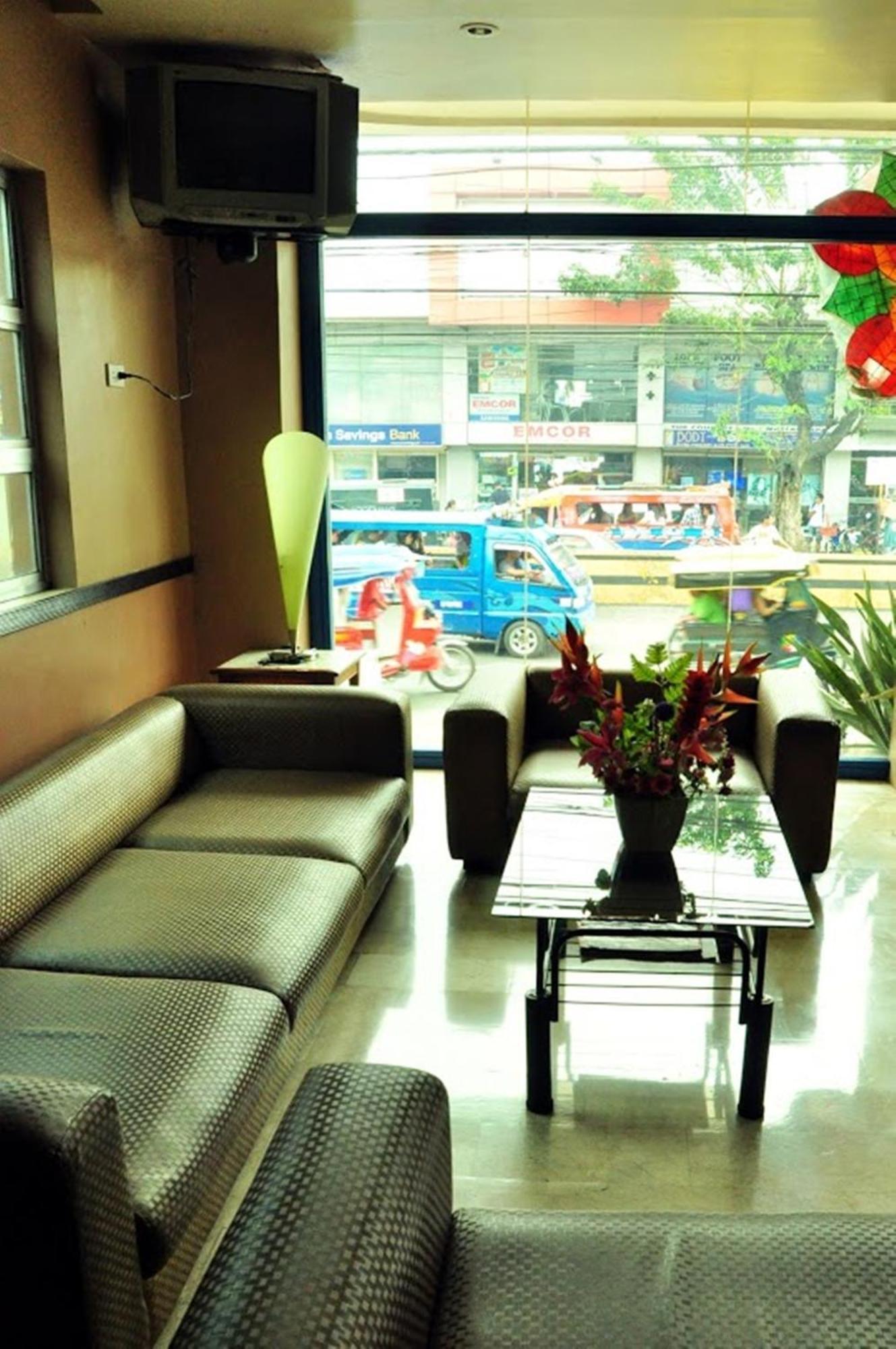 Gv Hotel - Talisay City Екстериор снимка