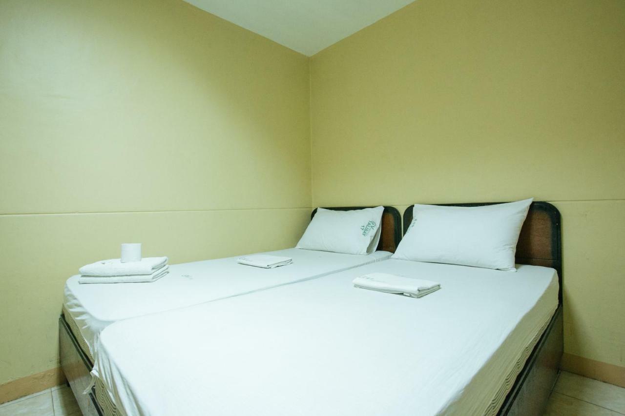 Gv Hotel - Talisay City Екстериор снимка