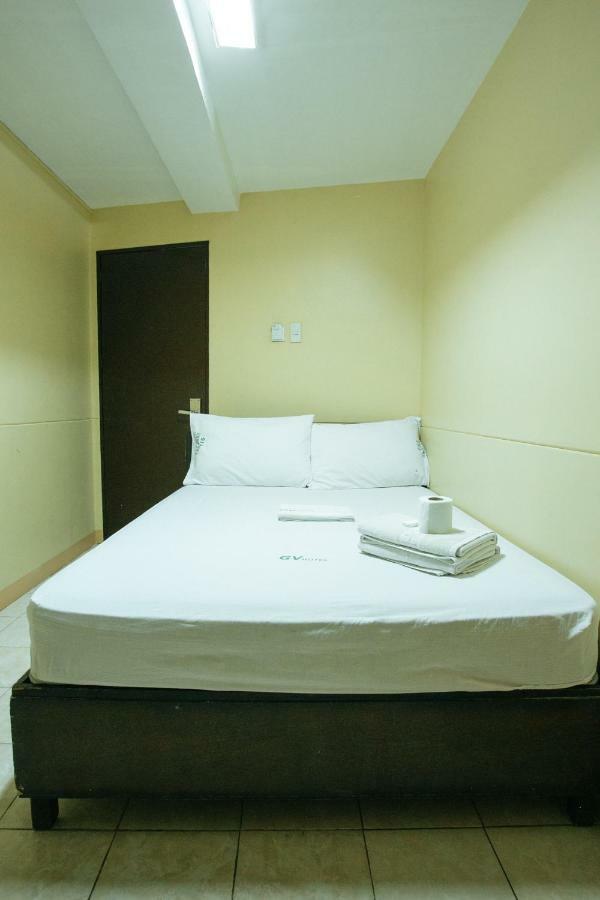 Gv Hotel - Talisay City Екстериор снимка